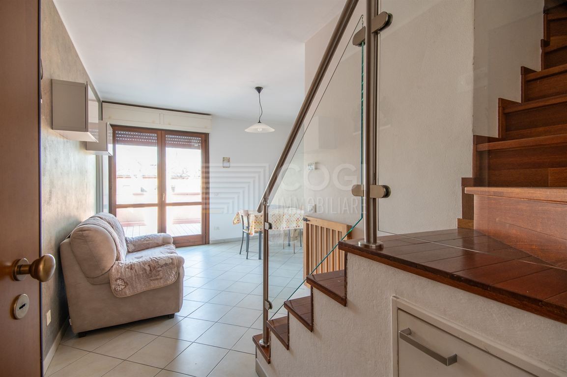 Duplex recente con terrazzo di 17 mq e garage – pronto da vivere!